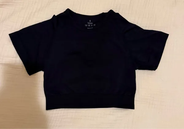 NVGTN Black Vortex Seamless Bra Top - Image 4