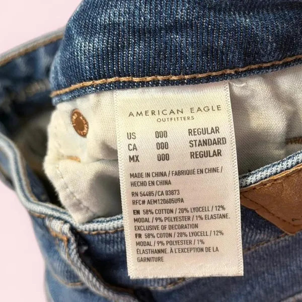 Women’s American Eagle Mom Straight Jeans Distressed 000 Regular Cool Torn Blue - Image 8