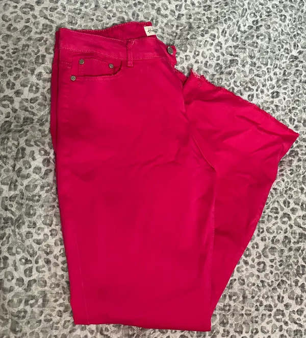 Hot Pink Jeans - Image 4