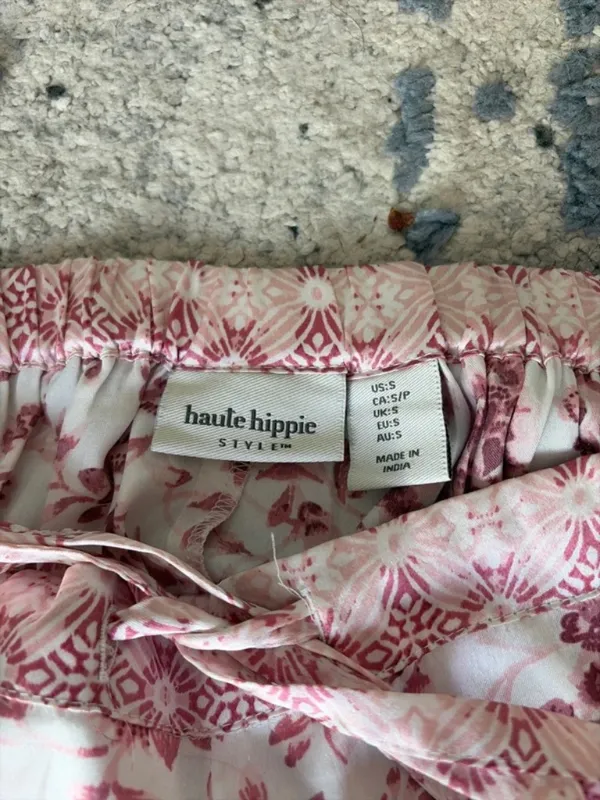 Haute hippie pink floral print lounge/pajama set (size small) - Image 6