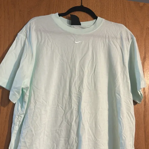 Nike Mint Green Short Sleeve Tee - Image 2