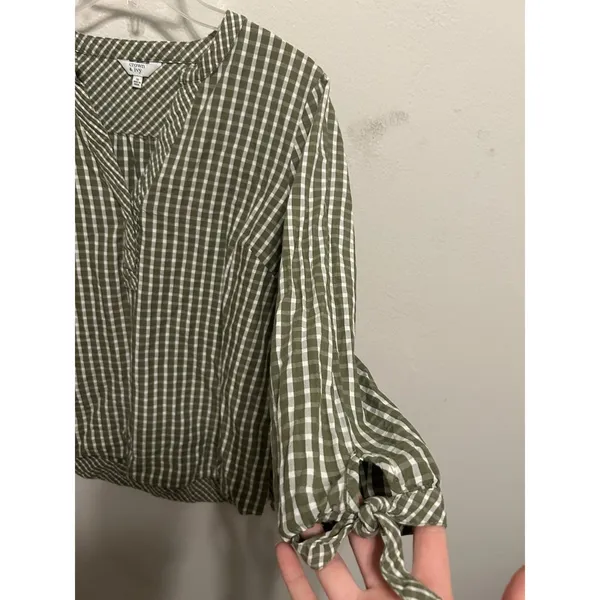 Crown & Ivy Size Medium Checkered Gingham Peasant Blouse Green & White Cotton - Image 9