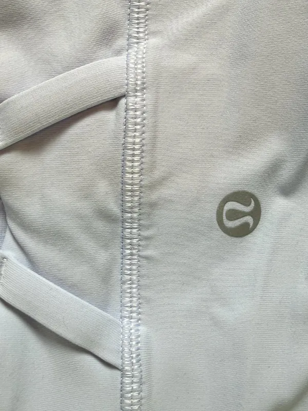Lululemon Energy Long Line Light Blue or Lilac sports bra Size 4 - Image 3