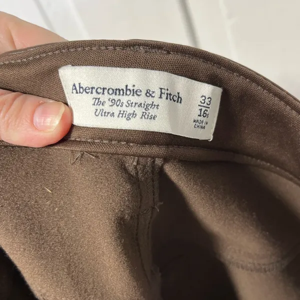 Abercrombie Dark Brown Ultra high Rise Brown 90s straight leg 16 short - Image 5
