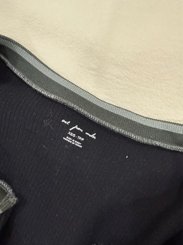 Urban Outfitters Crop Long Sleeve Top - Image 4