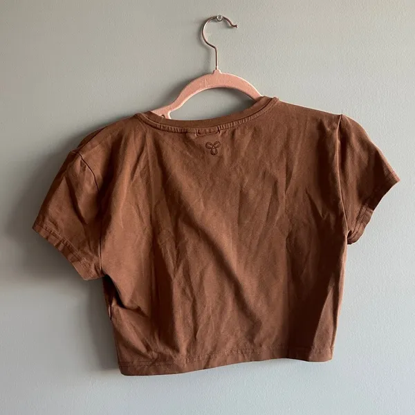 aritzia brown crop top - Image 2