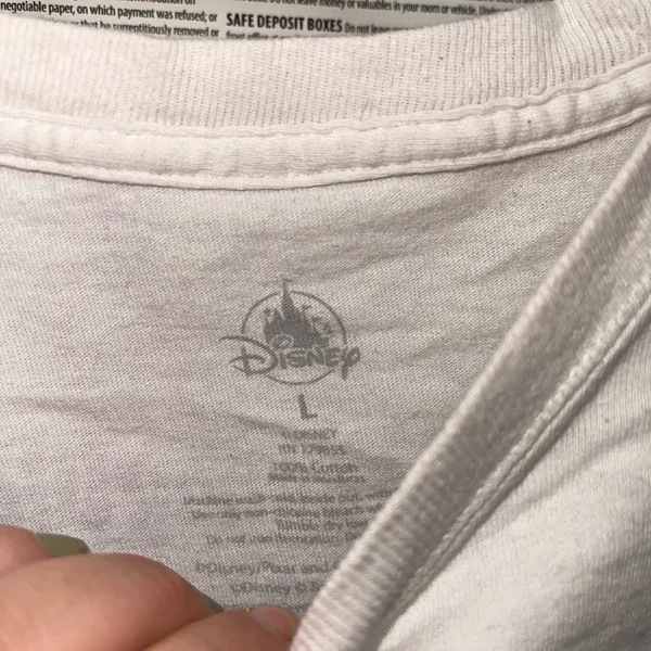 Walt Disney World White Logo T-Shirt Size Large - Image 3