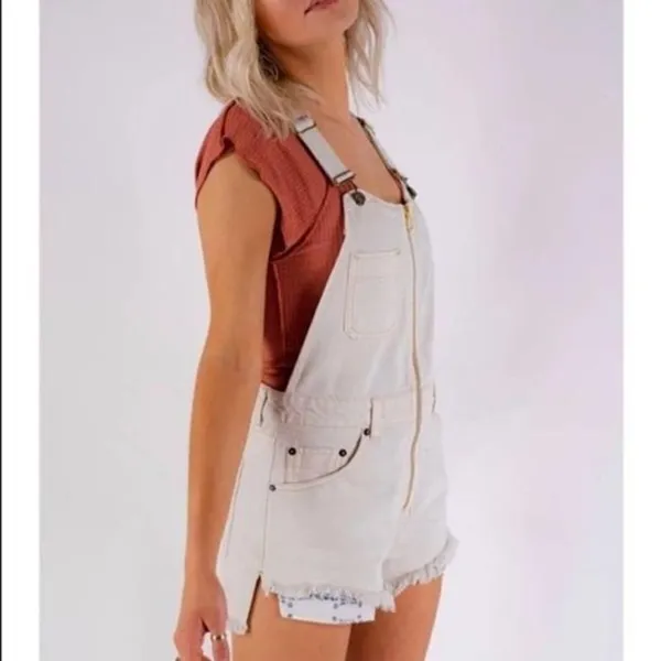 ✨ White Sunkissed Denim Overalls Romper/Jumpsuit✨ - Image 10