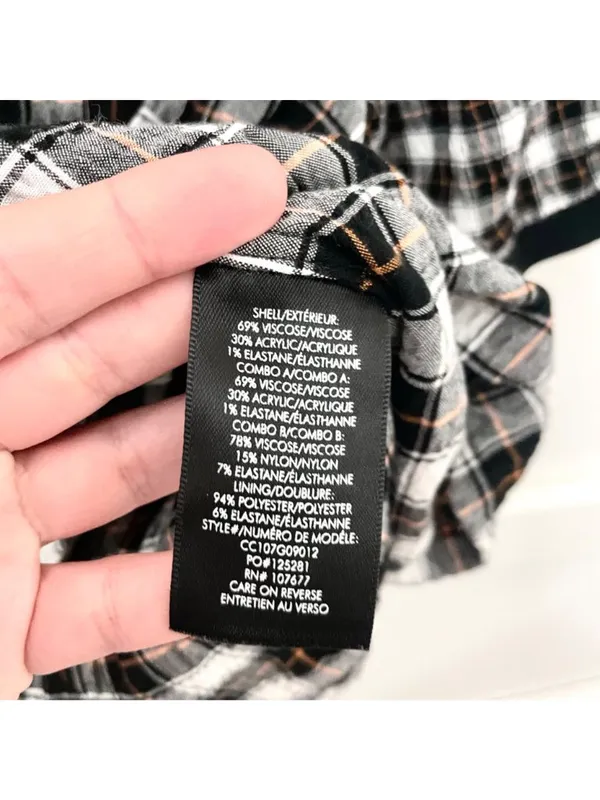 Alice + Olivia Piera Plaid Cropped Tee in Shaw Plaid Size S Black - Image 4
