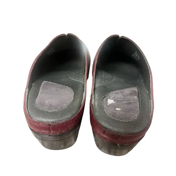 Dansko Shyanne slip on clog maroon sz 39 / 8.5-9 - Image 3