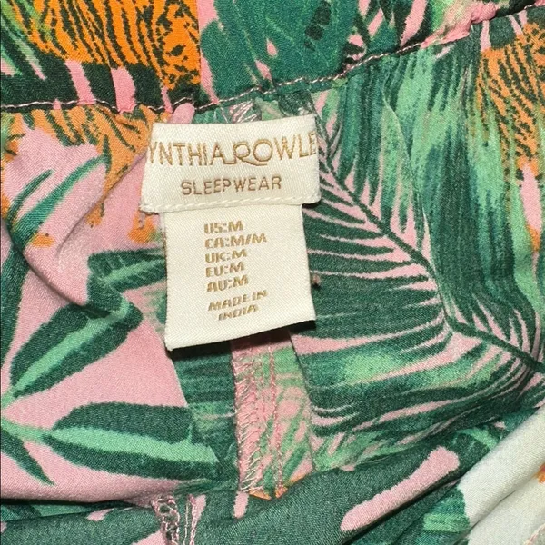 Cynthia Rowley Tiger Jungle Print Sleepwear Set size medium - Image 4