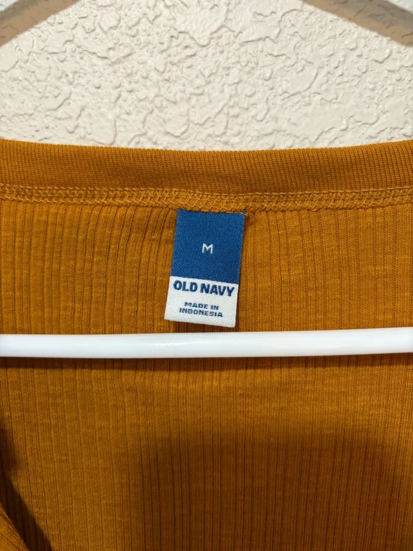 Old Navy Long Sleeve - Image 2