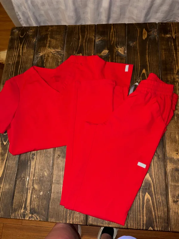 MedCouture Scrub bundle - Image 7