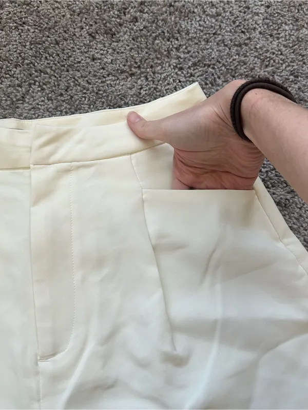Love Tree Cream High-Waist Tailored Shorts - Image 3