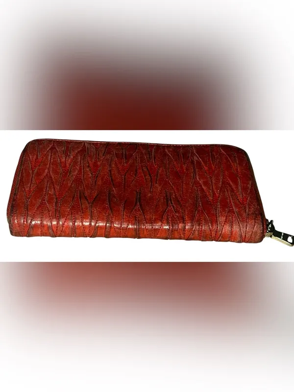 Miu Miu Matelassé Leather Wallet Red Quilted Zip Logo Hardware SOLD AS IS - Image 12