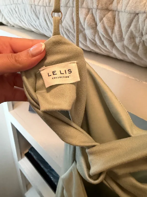 Le Lis Dress with Twist Back - Image 6
