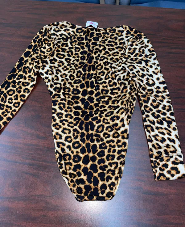 NWOT Buddy Love Leopard Print Linda Surplice Bodysuit - Image 4