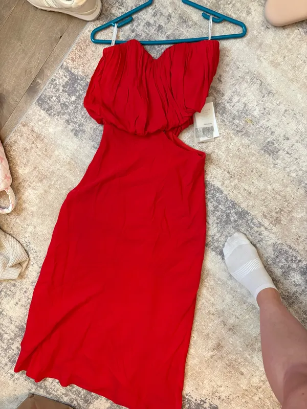 Third form red strapless dress - Image 6