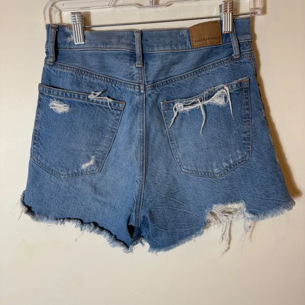 American Eagle Highest Rise Boyfriend Denim Shorts‎ Distressed Size 2 - Image 5