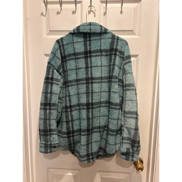 PacSun Plaid Sherpa Shacket Teal Blue Black Button Up Faux Fur Jacket M/L - Image 5