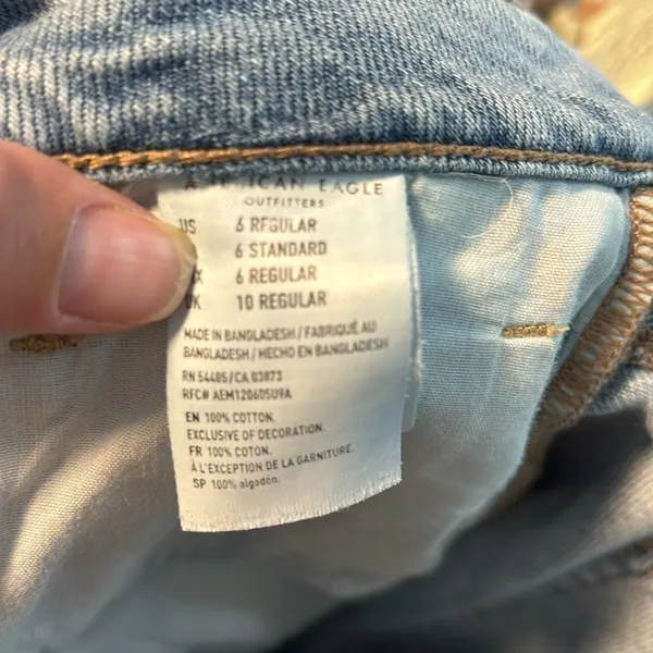 American Eagle Outfitters Hi Rise Tomgirl Distressed Jean - Image 4