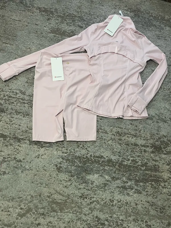 Light Pink Lululemon Set - Image 2