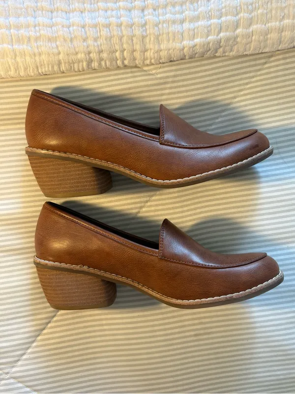 Sofft Eurosoft Women’s Size 8.5 Slip-On Loafers - Image 4