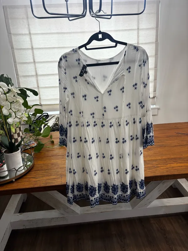 Lulus Dress Floral - Image 2