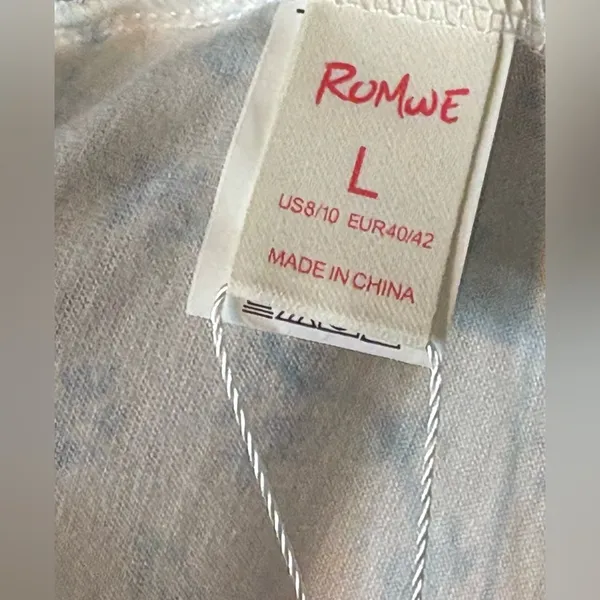(Romwe) NWT Floral Tank Top: Size Large (US 8/10) - Image 3