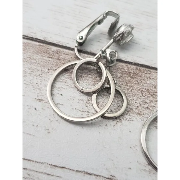 Vintage Clip On Earrings Three Circles Silver Tone Dangle - Image 3