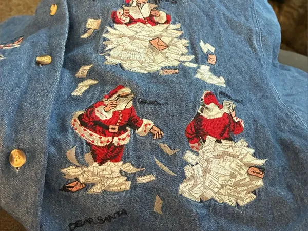 Vintage 90s Cambridge Dry Goods Embroidered Christmas Denim Button Up Shirt L - Image 2