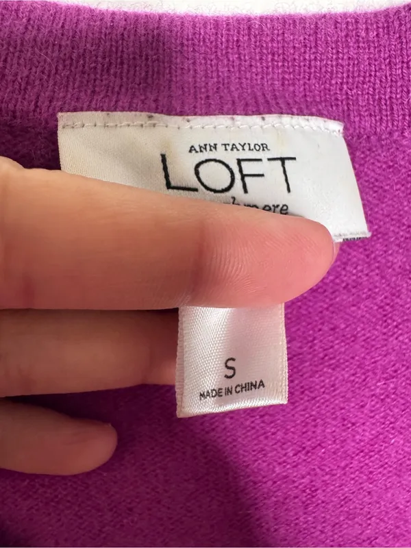 Loft Purple Cashmere V-Neck Cozy Women's Sweater - Image 7