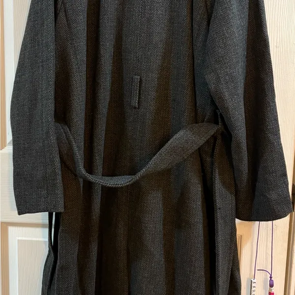 Sophisticated Dark Gray Trench Coat Black Size XL - Image 7