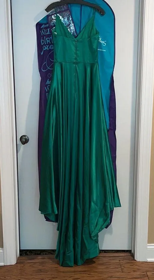 Sherri hill 52119 emerald green gown - Image 5