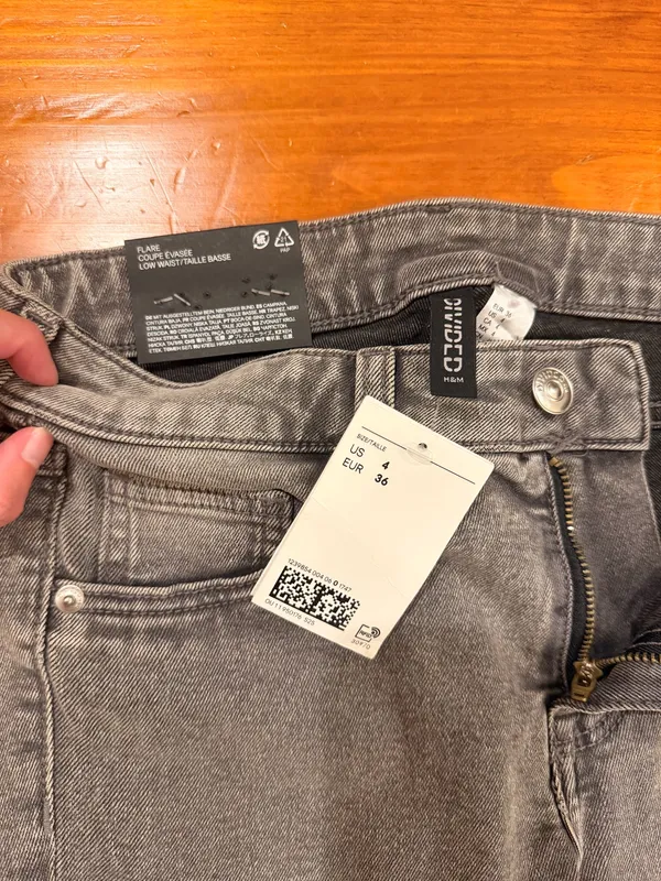 Zara Low-Rise Flare Jeans - Image 2