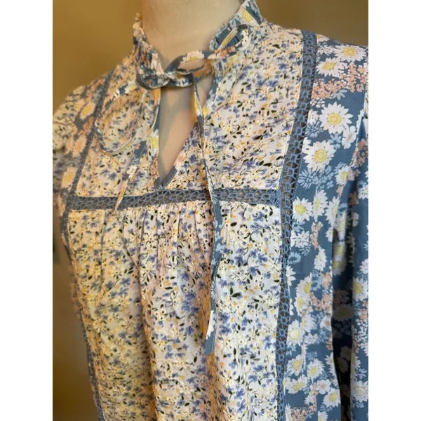 Solitaire Blue Floral Patchwork Ruffle Puff Top shirt blouse crochet boho cottag - Image 3