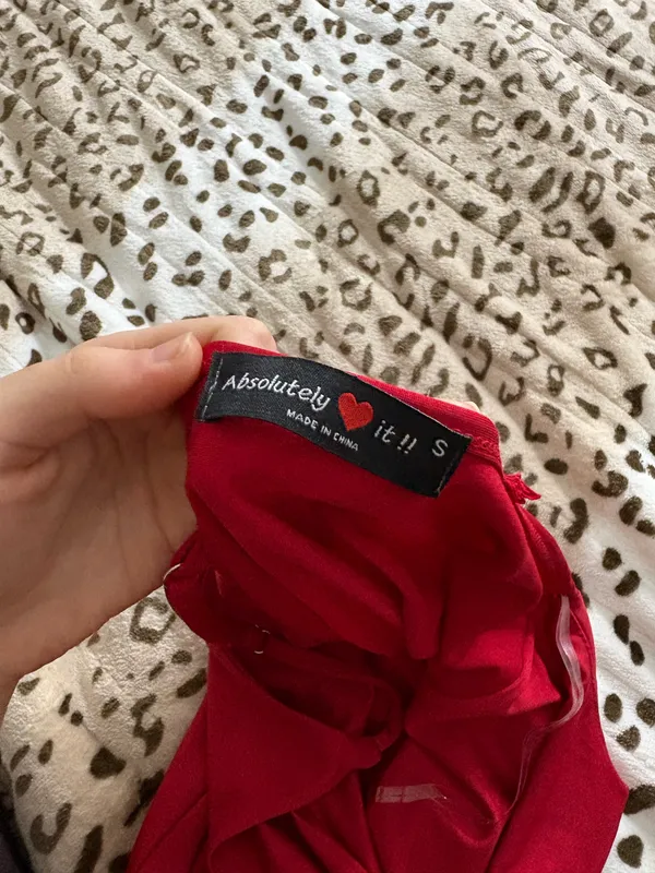 Small fitted red dress - Image 3