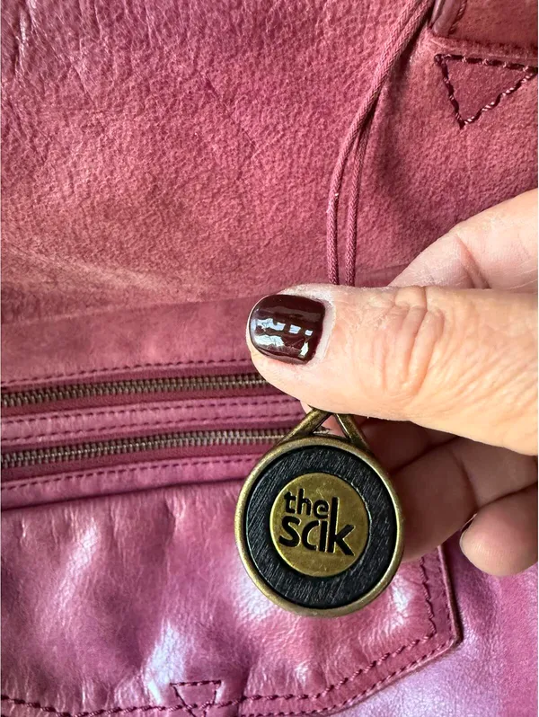 The Sak Vintage Burgundy Leather Tote Bag with Multiple Pockets - Image 4