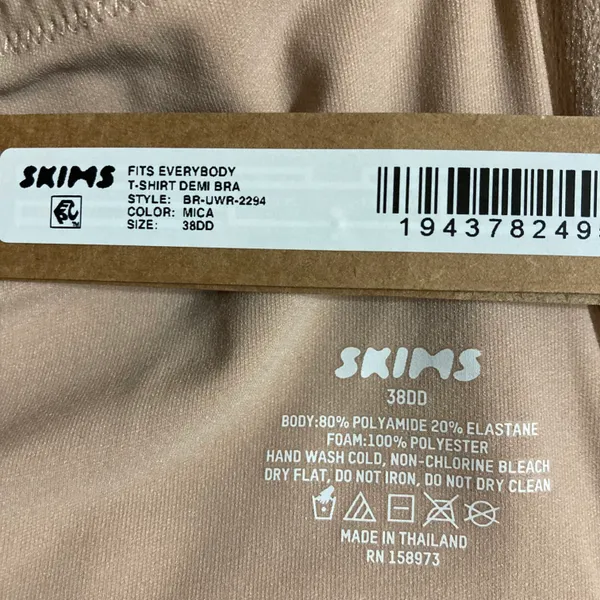 SKIMS T-Shirt Bra 38DD - Image 4
