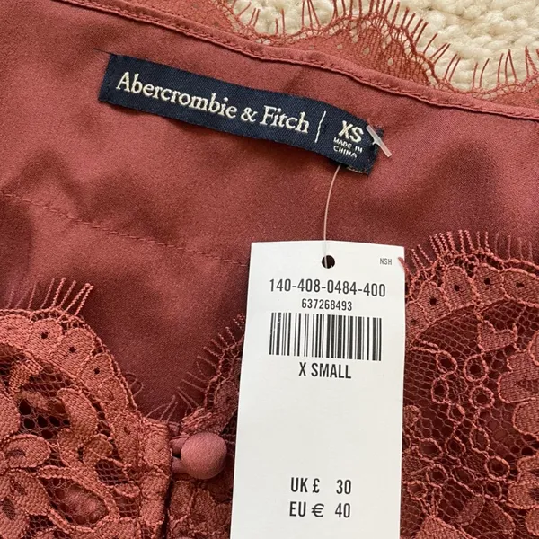 Abercrombie lace trim cami xs - Image 3
