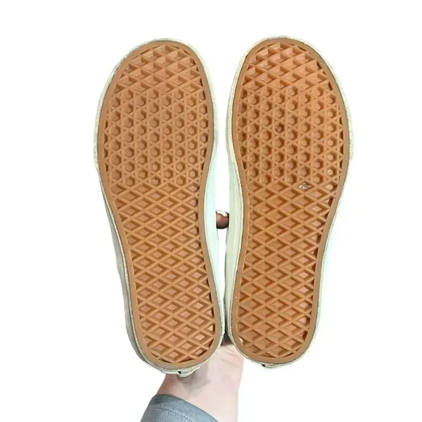 Vans Classic Perforated‎ Slip On Flats Women's Size 6.5 - Image 8