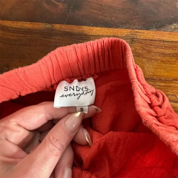 SNDYS Everyday Shorts Womens Size‎ S Coral Textured Elastic Waist Pull-On - Image 2