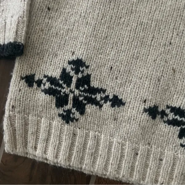 Vintage Eddie Bauer Reindeer sweater size M - Image 2