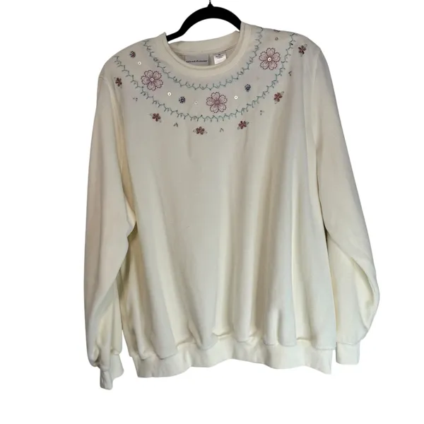 Alfred Dunner Woman 2X Cream Floral Embroidered‎ Sequin Fleece Sweatshirt Top - Image 9