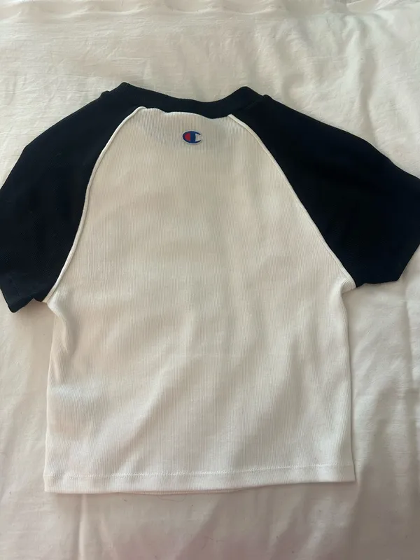 Champion Crop Top - Image 4