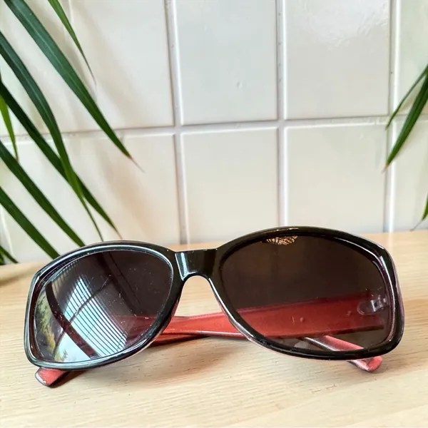 Juicy Couture Oversized Two-Tone Sunglasses Designer Fashion - Image 5