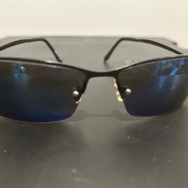 Stylish Black and Blue Sunglasses - Image 2