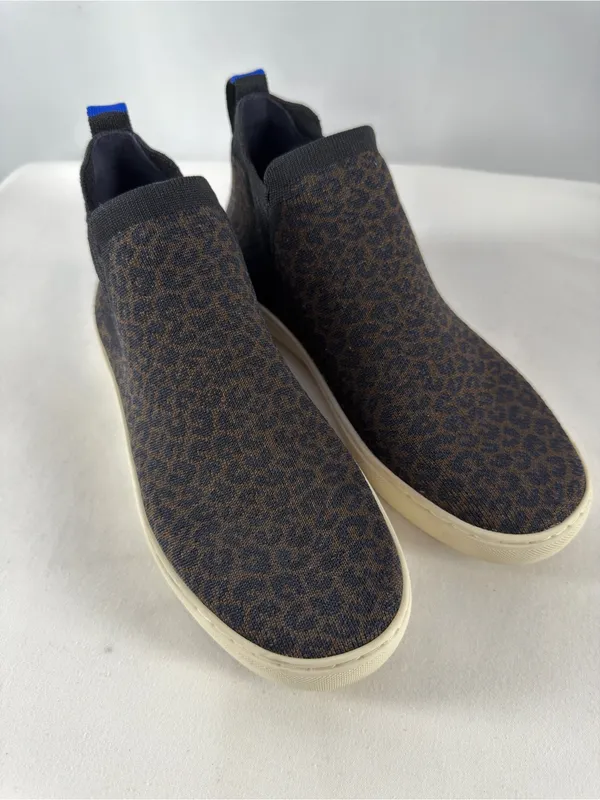 Rothys Chelsea Boot in Espresso Spot Retired Size 8.5 - Image 3