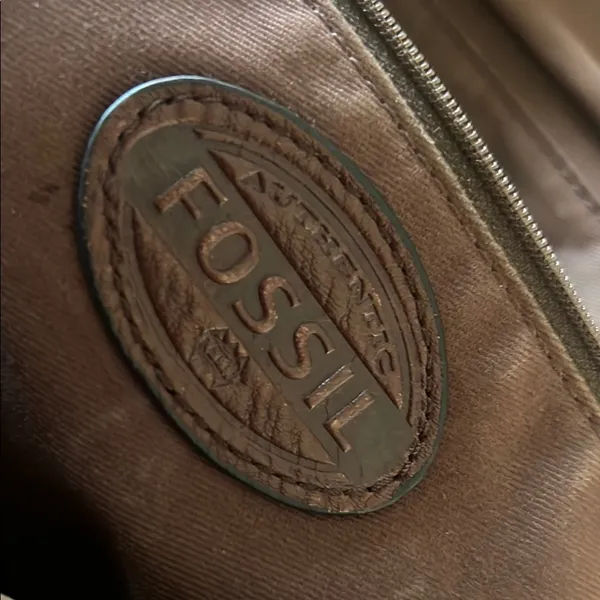 Fossil Preston Brown Leather crossbody Bag with expandable zipper & Flap… - Image 5