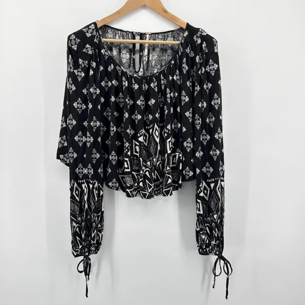 Free People Washed‎ Black Dazed Print Cropped Tie Sleeve Boho Blouse Top Small - Image 2